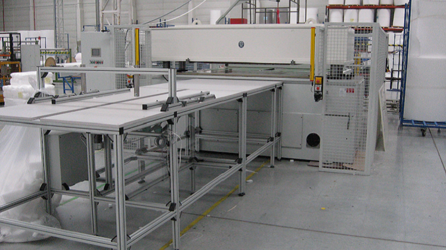 GA2000 Full beam press 200 tons - GA2000 Állóhidas kivágógép GA2000 Full beam press 200 tons - GA2000 Állóhidas kivágógép