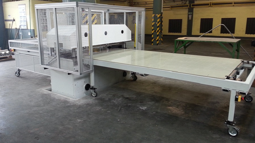 GA2000 Full beam press - Roof covers - GA2000 Állóhidas kivágógép GA2000 Full beam press - Roof covers - GA2000 Állóhidas kivágógép